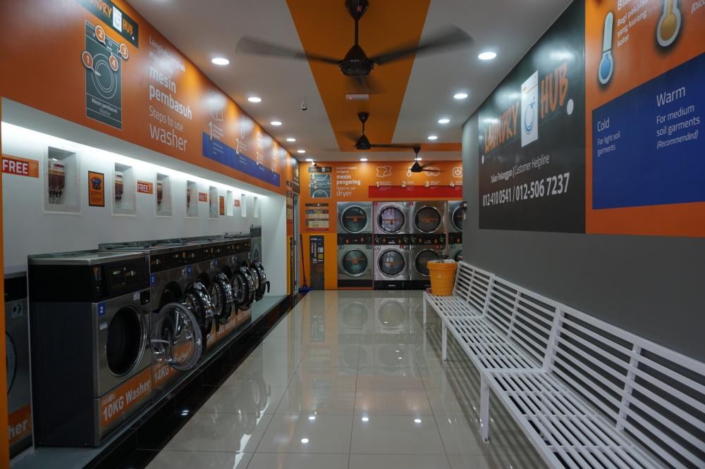 Laundry-Hub-Logo-01-1000-c-90